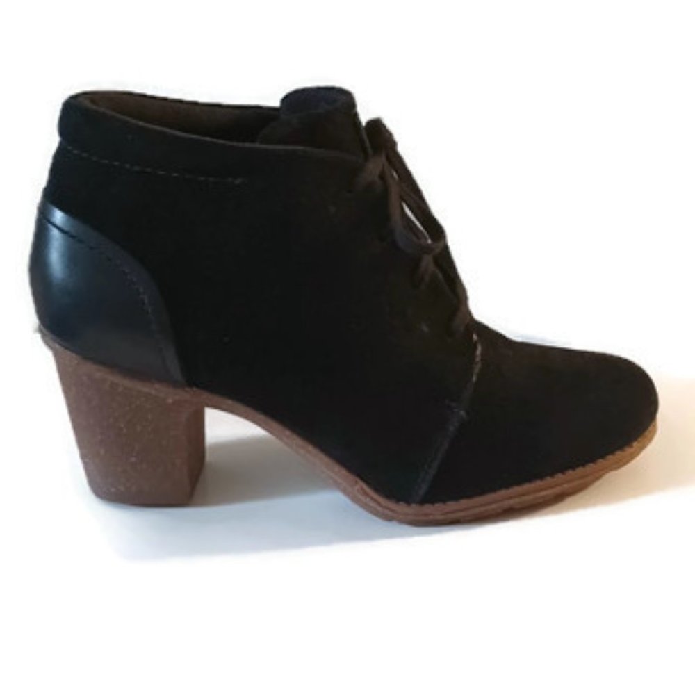Clarks Soft OrthoLite Bootie